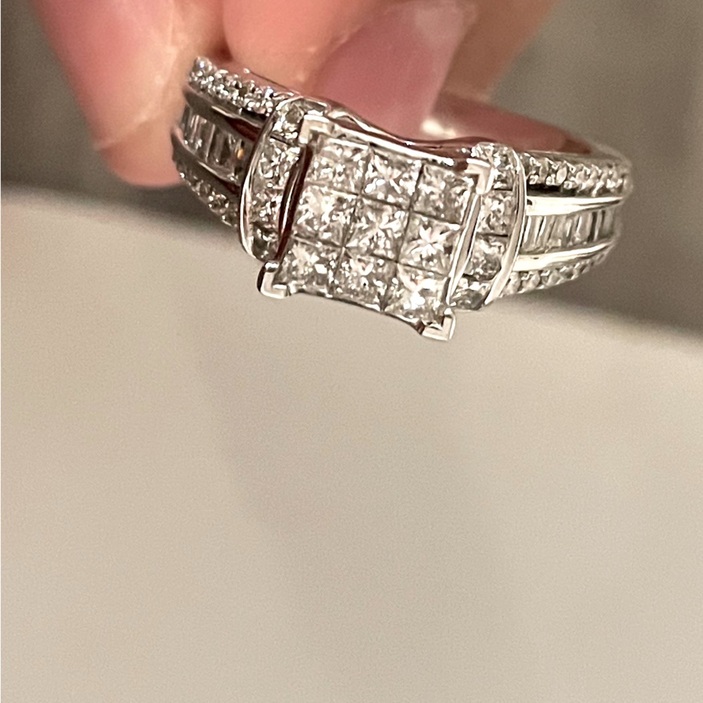 Diamond ring, engagement ring